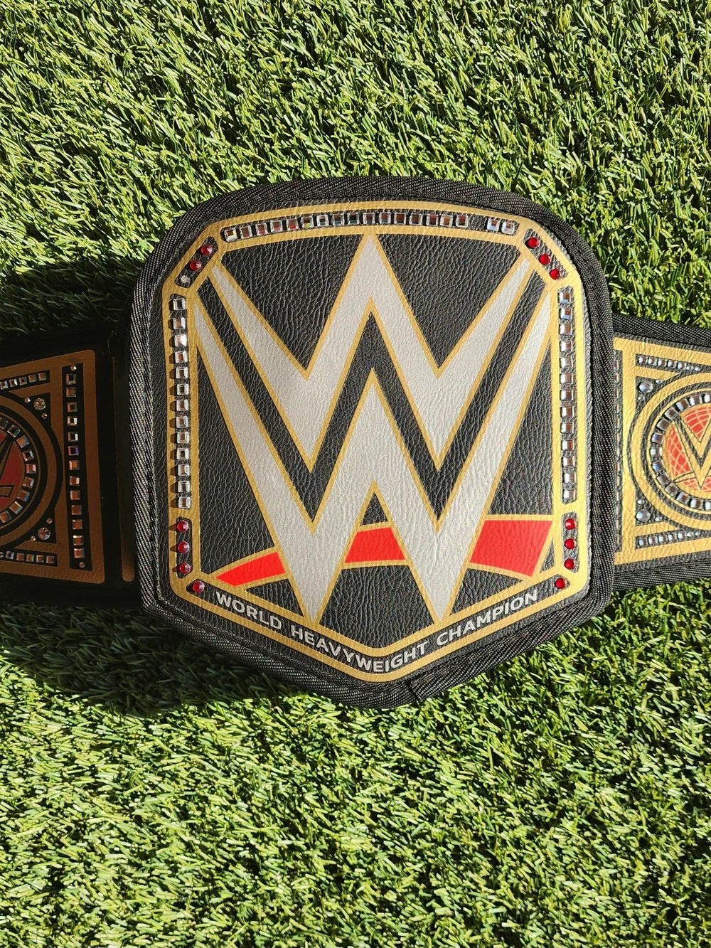 Igloo x WWE World Heavyweight Championship Belt Fanny Pack Insulated Cooler Bag